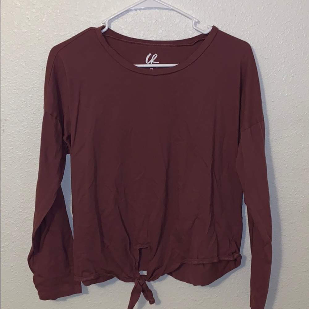 Cute cropped long sleeve!